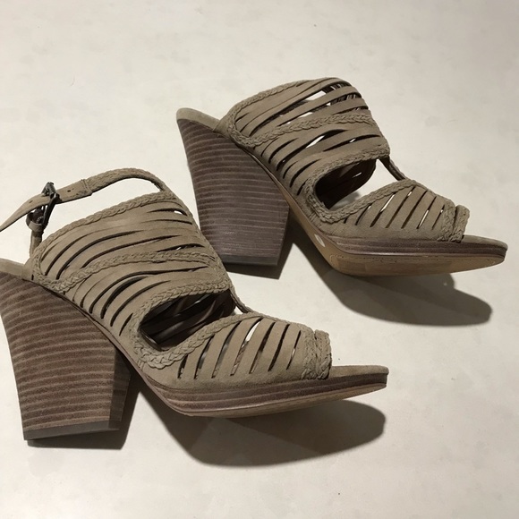 New Vince Camuto Janil Open Toe Suede Sandals - Picture 4 of 8